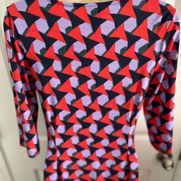 Tracy Negoshian Dress.Flowy. Red, blue and purple. Geometric. Size Medium - Picture 4 of 6